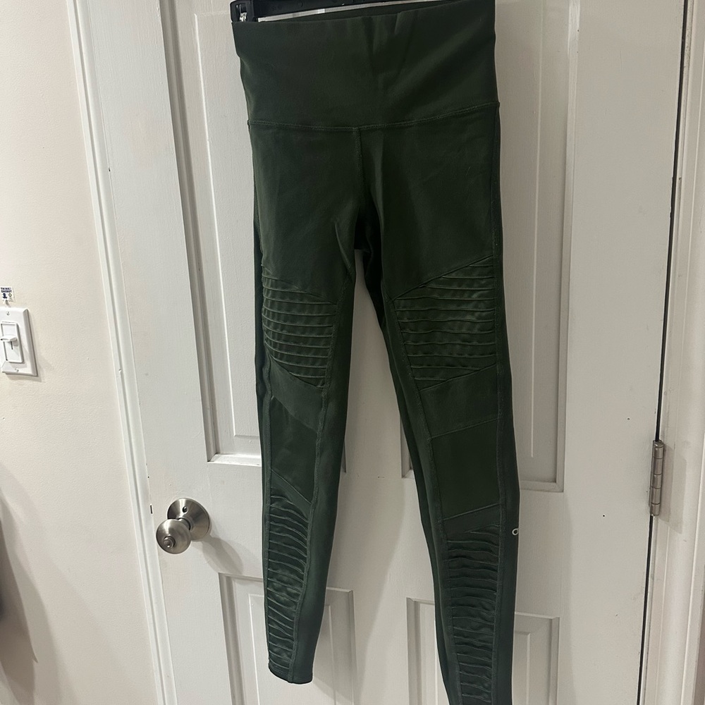 Alo Yoga Motto Leggings